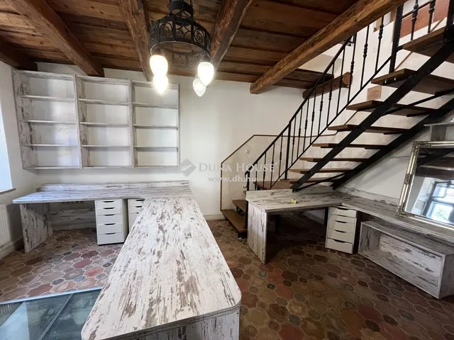 Eladó ház Veszprém, Belváros 159 nm