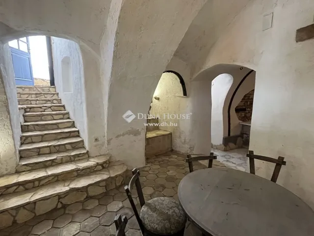 Eladó ház Veszprém, Belváros 159 nm