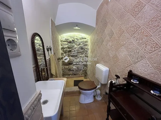 Eladó ház Veszprém, Belváros 159 nm