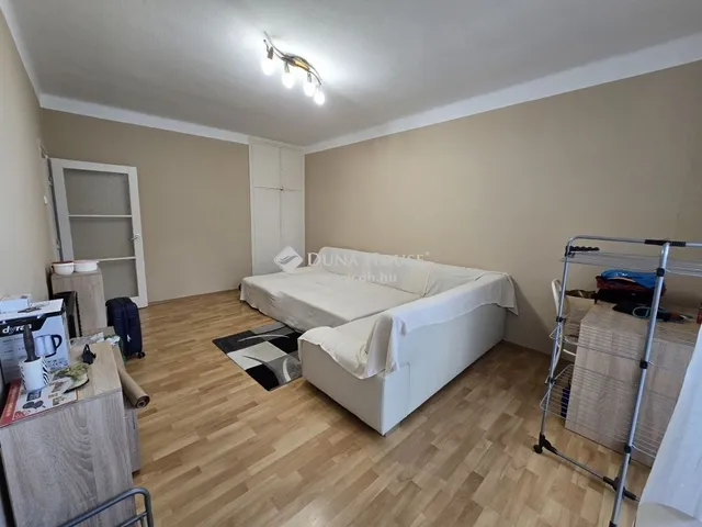 Eladó lakás Veszprém 42 nm