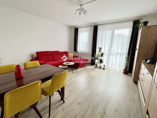 Eladó lakás Veszprém 54 nm