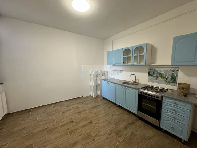 Eladó lakás Veszprém 86 nm
