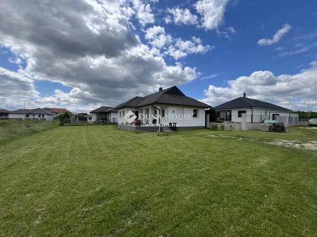 Eladó ház Veszprém, Gyulafirátót 91 nm