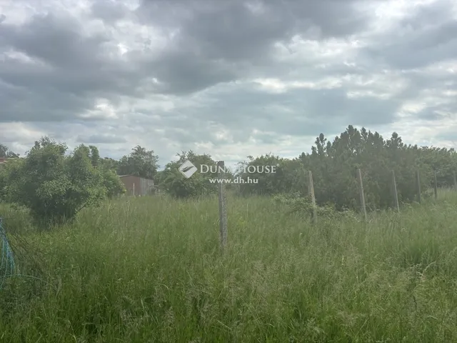 Eladó telek Papkeszi 1513 nm