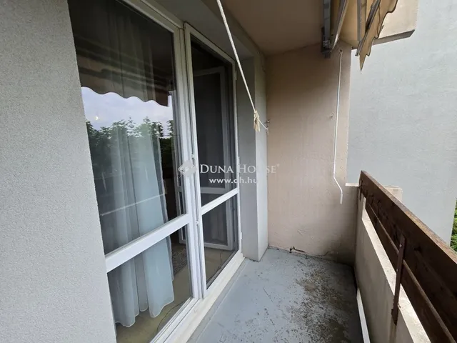 Eladó lakás Veszprém, Újtelep 56 nm