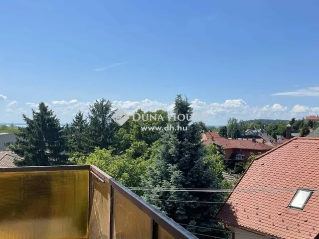 Eladó lakás Balatonalmádi 71 nm