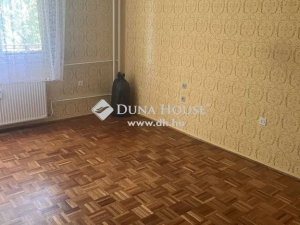 Eladó lakás Veszprém 42 nm