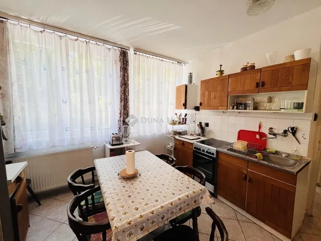 Eladó lakás Balatonfűzfő 73 nm