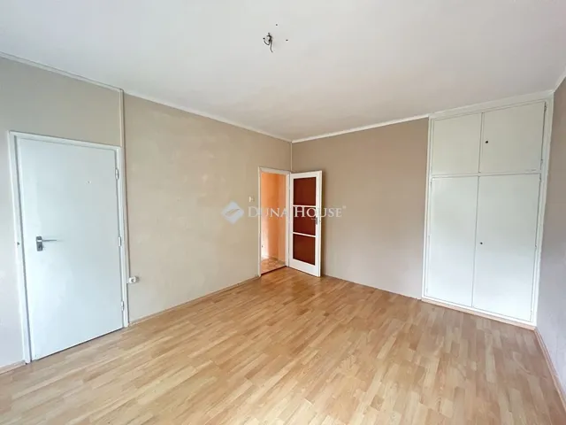 Eladó lakás Veszprém 42 nm