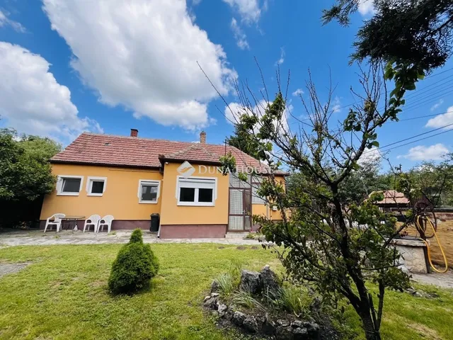 Eladó ház Ajka 70 nm