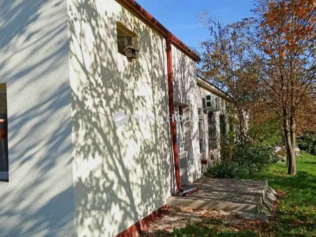 Eladó lakás Balatonfűzfő 16 nm