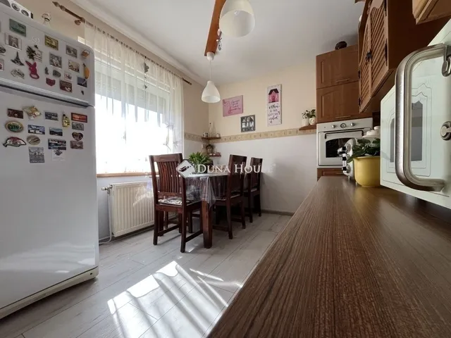 Eladó ház Balatonfűzfő 162 nm