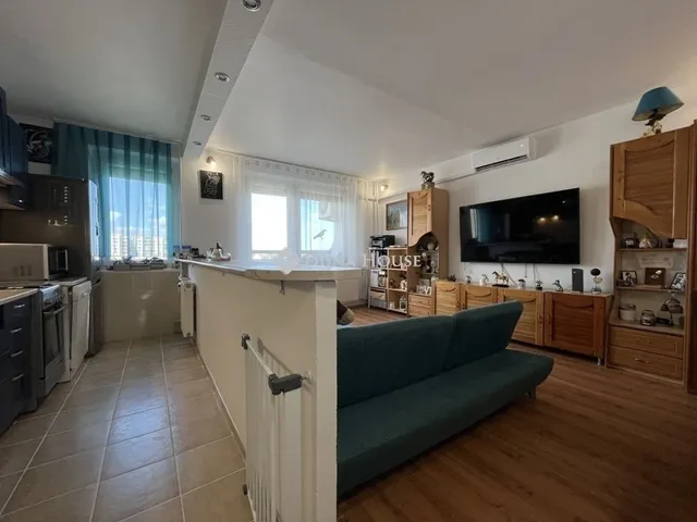 Eladó lakás Veszprém, Jutasi úti lakótelep 55 nm