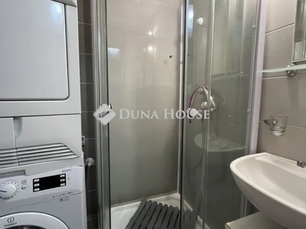 Eladó lakás Veszprém, Jutasi úti lakótelep 76 nm