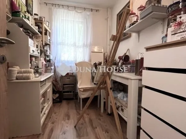 Eladó lakás Veszprém, Jutasi úti lakótelep 76 nm