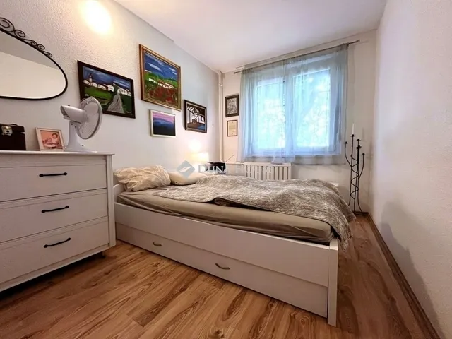 Eladó lakás Veszprém, Jutasi úti lakótelep 76 nm