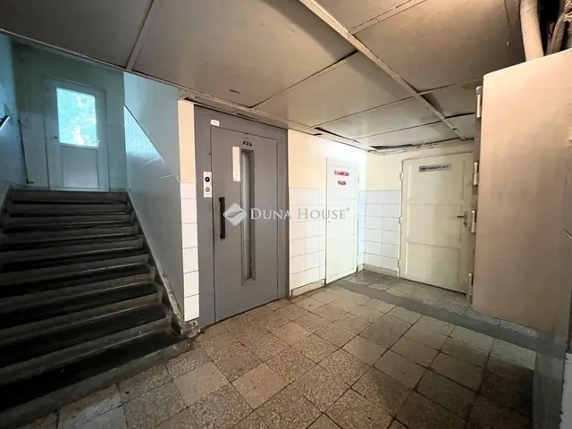 Eladó lakás Veszprém, Jutasi úti lakótelep 76 nm