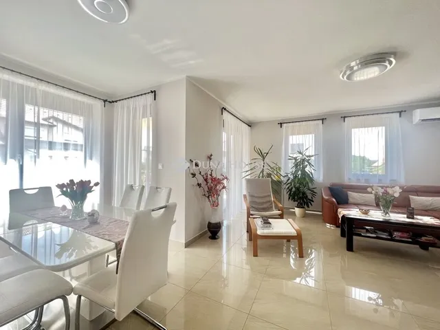 Eladó ház Márkó 170 nm