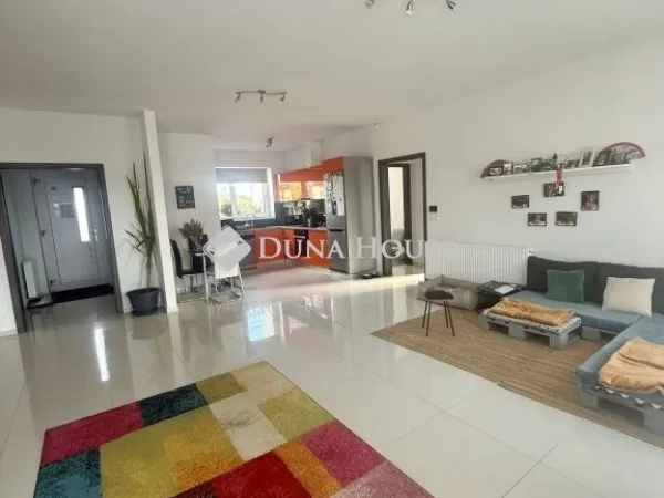 Eladó ház Veszprém, Jutaspuszta 140 nm