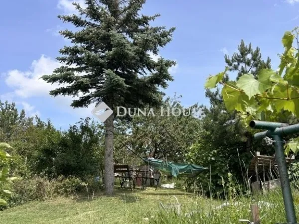 Eladó nyaraló Várpalota 30 nm
