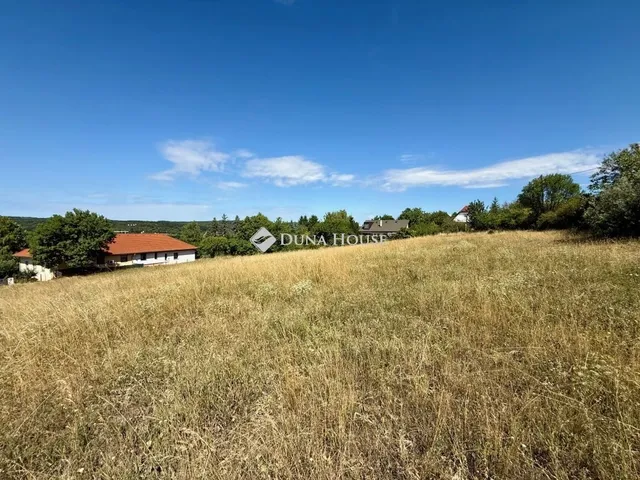 Eladó telek Balatonfűzfő 740 nm