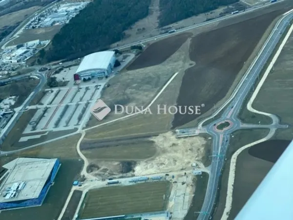 Eladó kereskedelmi és ipari ingatlan Veszprém 1 nm