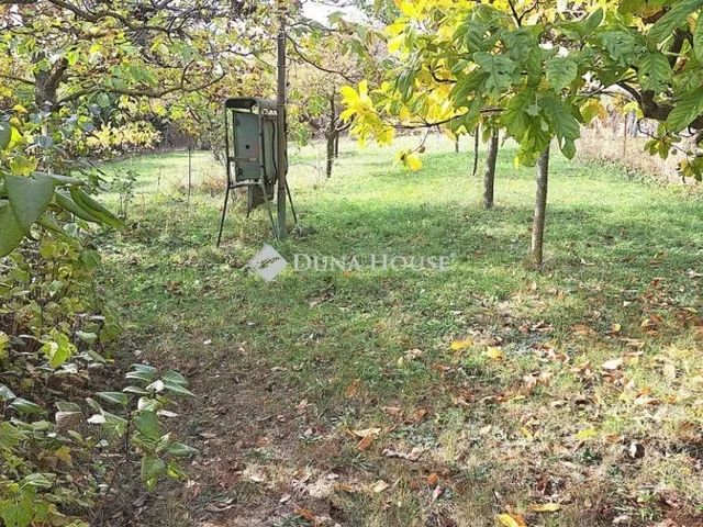 Eladó telek Veszprém 684 nm