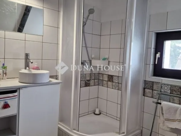 Eladó ház Balatonkenese 110 nm