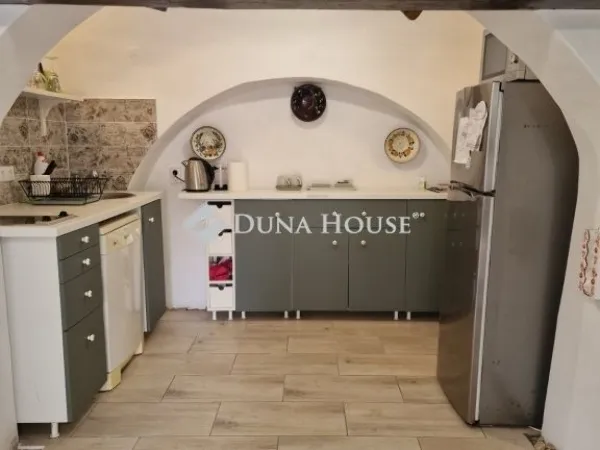 Eladó ház Balatonkenese 110 nm