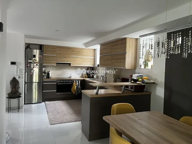 Eladó ház Balatonalmádi 185 nm