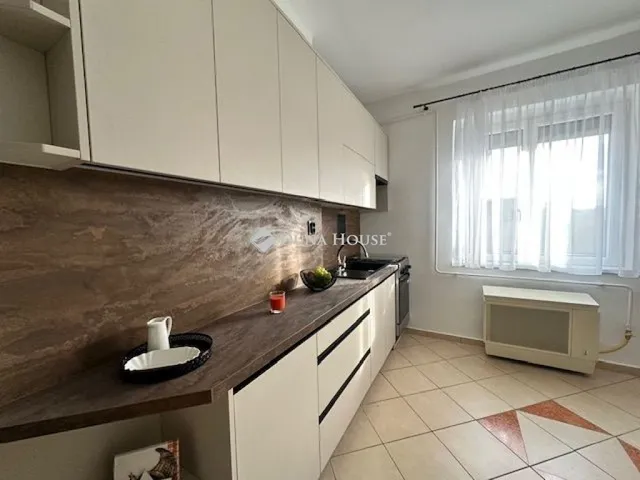 Eladó lakás Veszprém 73 nm