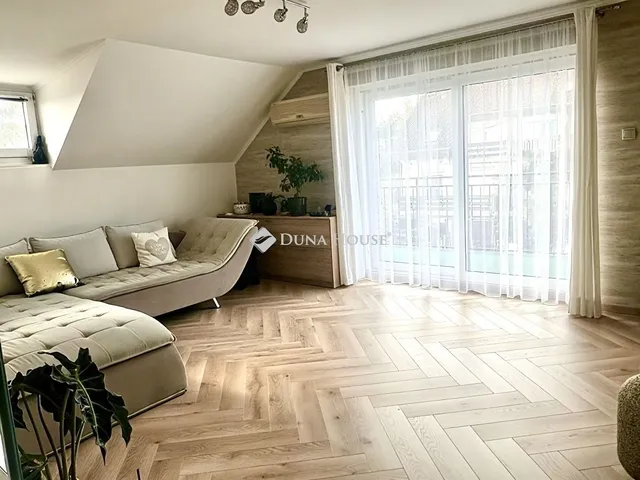 Eladó ház Balatonalmádi 232 nm