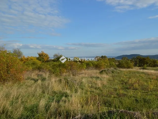 Eladó telek Balatonfüred 3000 nm