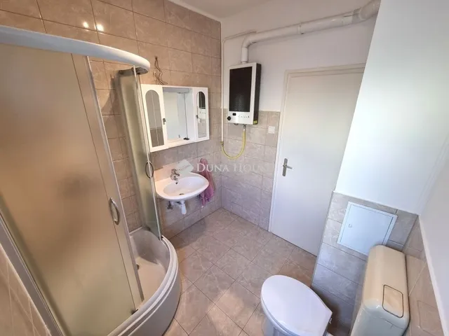 Eladó lakás Veszprém, Egyetemváros 54 nm