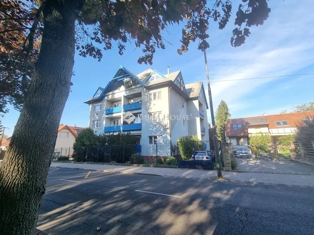 Eladó lakás Veszprém, Egyetemváros 54 nm