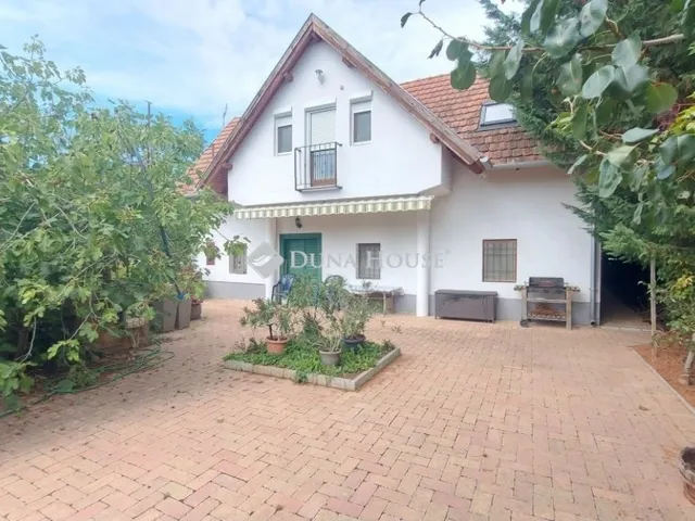 Eladó üdülő és hétvégi ház Csopak 136 nm