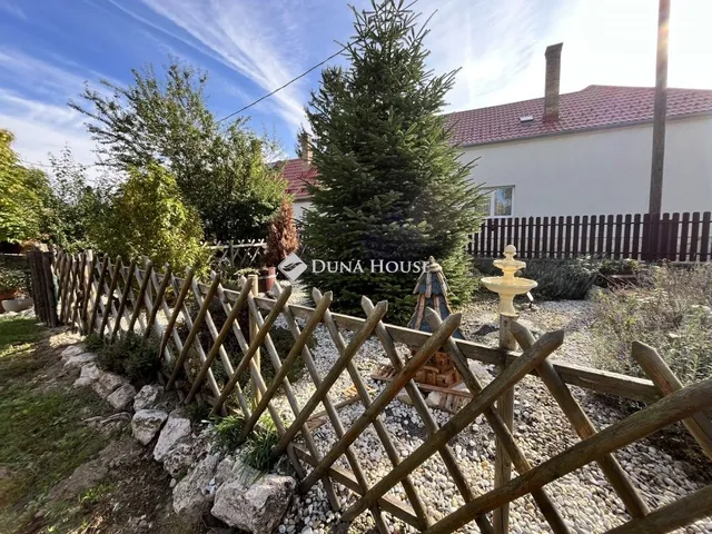 Eladó ház Bakonyszentkirály 150 nm