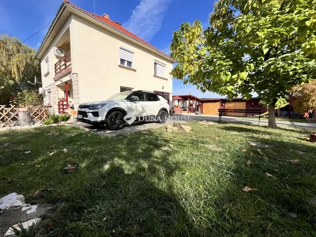 Eladó ház Bakonyszentkirály 150 nm