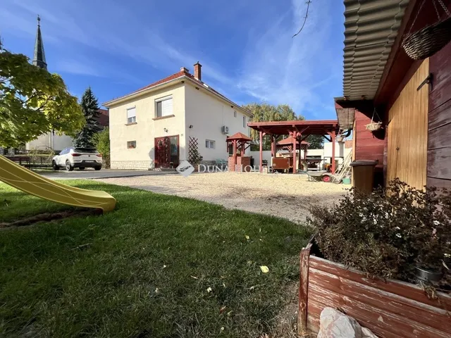 Eladó ház Bakonyszentkirály 150 nm