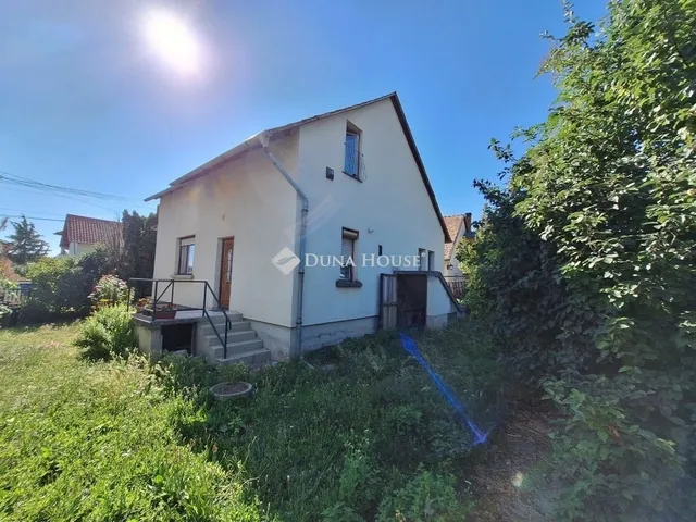 Eladó ház Balatonkenese 118 nm