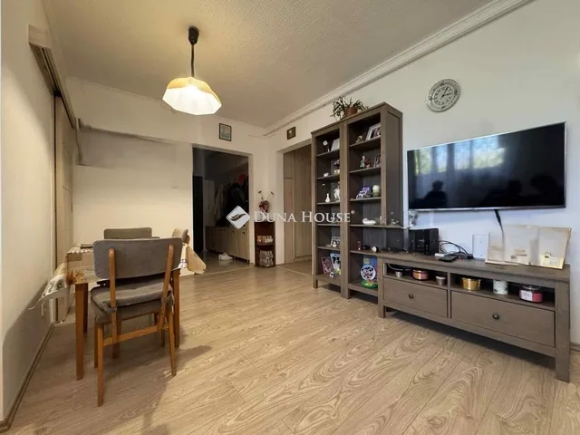 Eladó lakás Veszprém, Cholnokyváros 68 nm