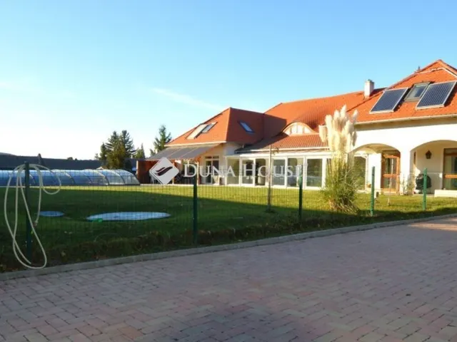 Eladó ház Pénzesgyőr 563 nm