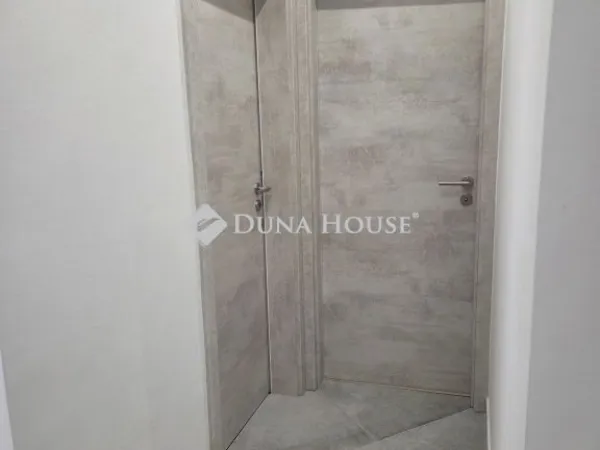 Eladó lakás Veszprém, Jutasi úti lakótelep 53 nm