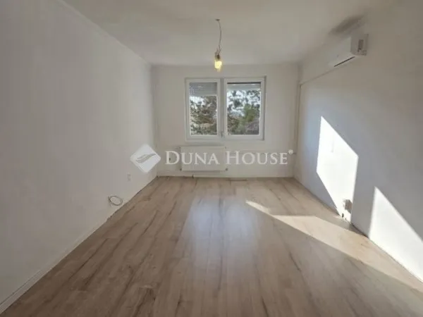 Eladó lakás Veszprém, Jutasi úti lakótelep 53 nm