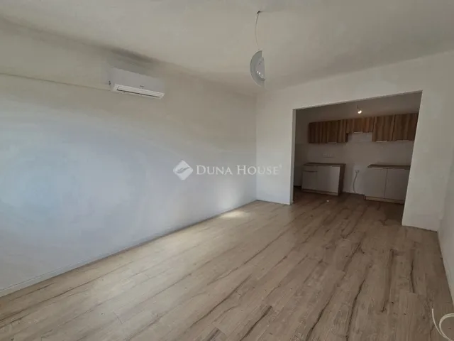 Eladó lakás Veszprém, Jutasi úti lakótelep 53 nm