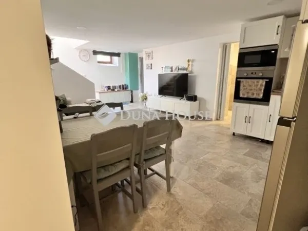 Eladó lakás Veszprém 68 nm