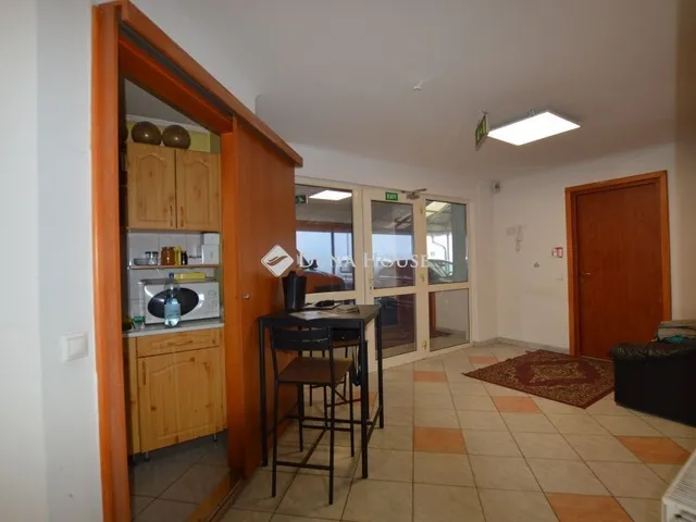 Eladó kereskedelmi és ipari ingatlan Szentkirályszabadja 61870 nm