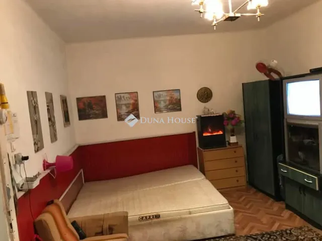 Eladó lakás Tés 35 nm