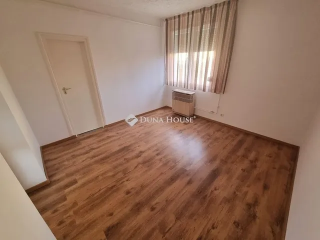 Eladó lakás Veszprém 54 nm