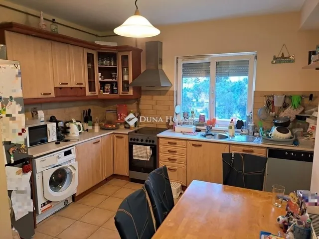 Eladó lakás Veszprém 74 nm